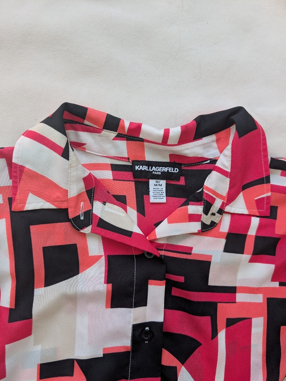 Karl Lagerfeld Women's Blouse Abstract Print Button Up Size M - Picture 7 of 17